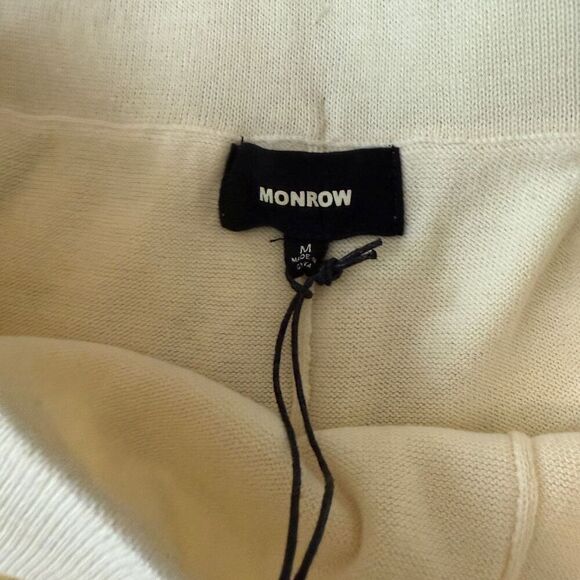 NWT Monrow Crochet Knit Easy Short in Off White- Size M - Picture 6 of 9